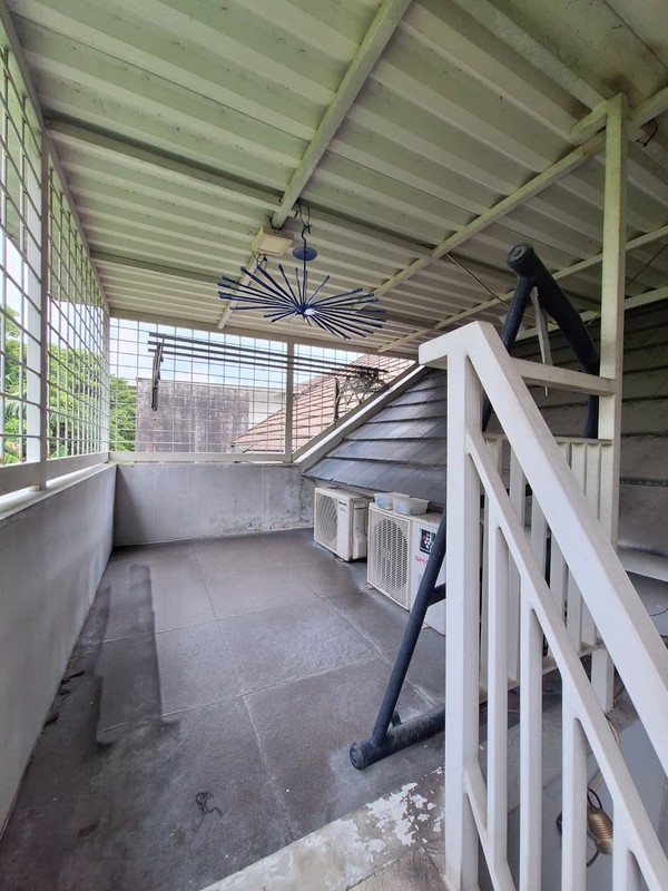 Jual Rumah Cantik 1.5 Lantai Palma Classica Citraland Surabaya Barat