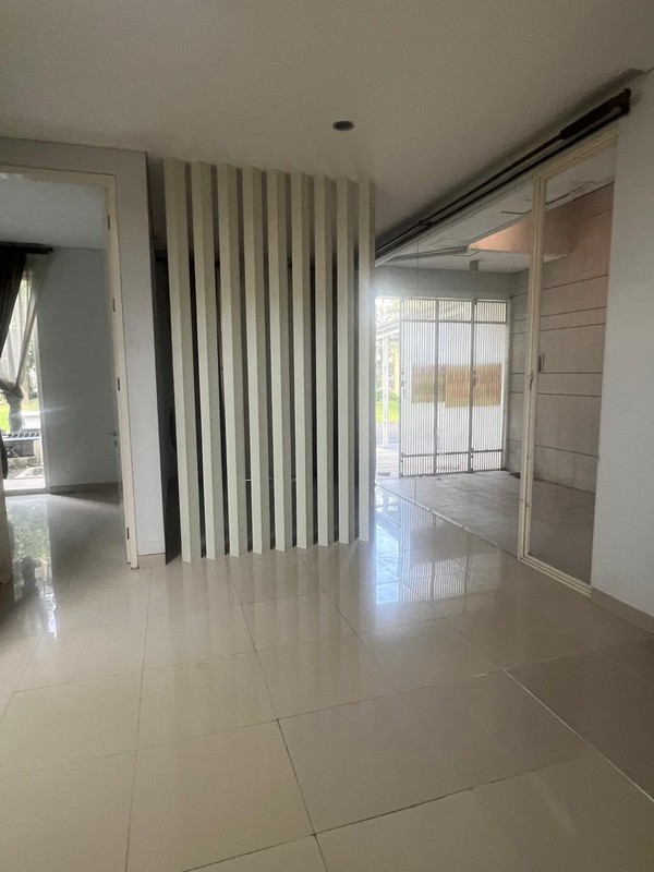 Jual Dan Disewakan Rumah Pakuwon Indah Cluster The Mansion Surabaya Barat Siap Huni