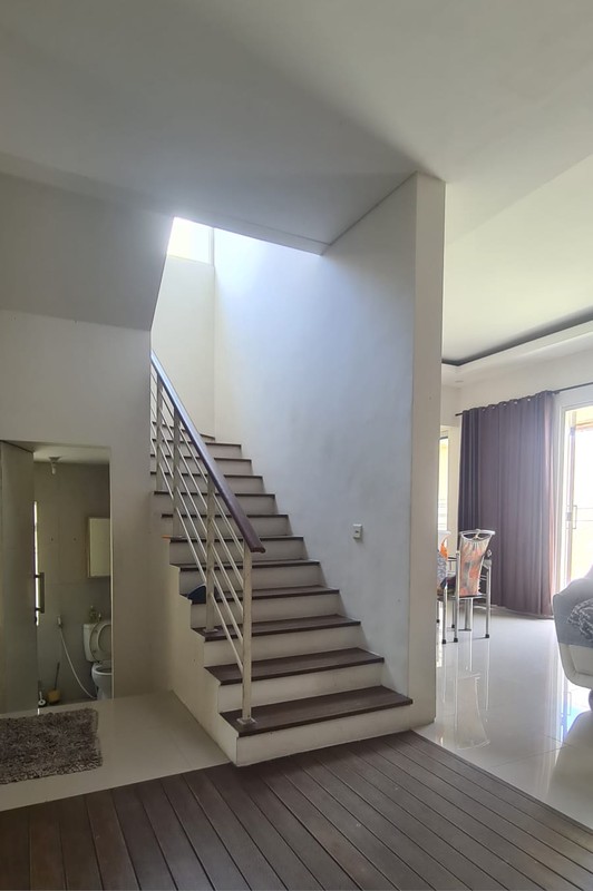 Jual Rumah 2 Lantai Green Hill Citraland Surabaya Barat