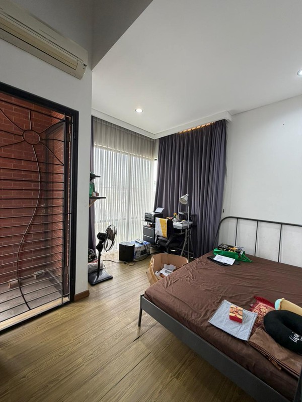 Rumah Siap Huni di Serpong Dekat Akses Tol BSD