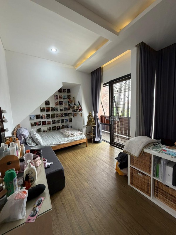 Rumah Siap Huni di Serpong Dekat Akses Tol BSD