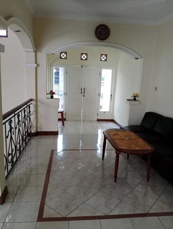 Rumah 2 Lantai, Bangunan kokoh siap huni di Condet