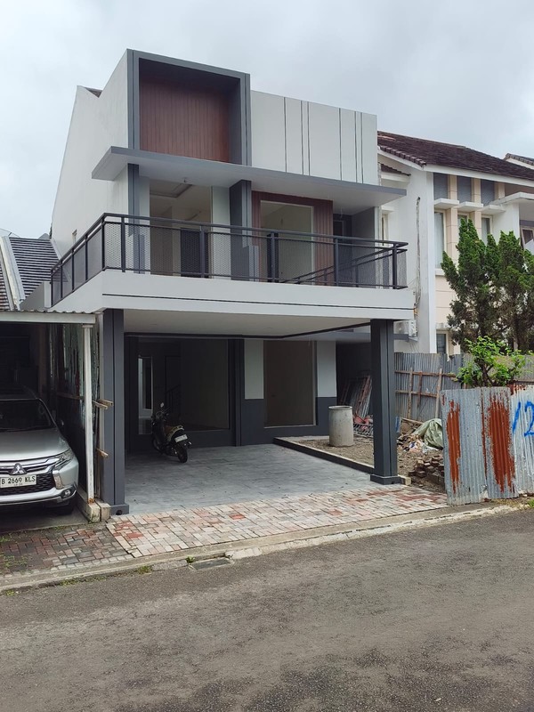 Rumah Minimalis Siap Huni di The Green BSD Dekat Tol