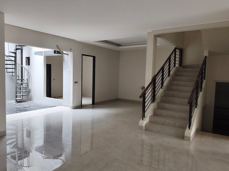 Rumah Minimalis Siap Huni di The Green BSD Dekat Tol