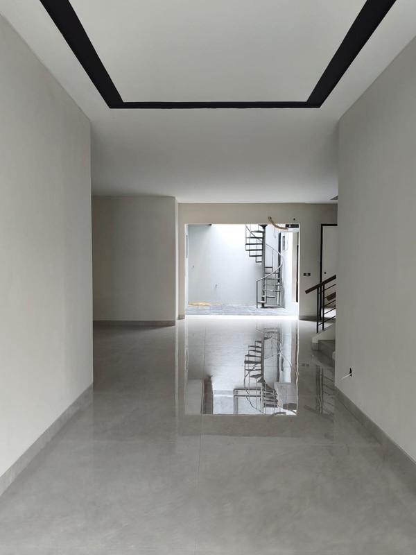 Rumah Minimalis Siap Huni di The Green BSD Dekat Tol