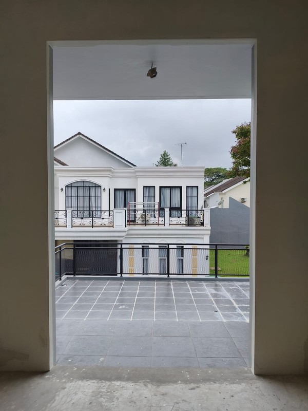 Rumah Minimalis Siap Huni di The Green BSD Dekat Tol