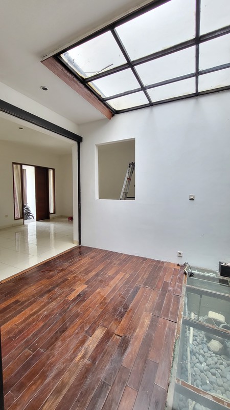 Rumah Bagus Di Emerald Residence Bintaro Jaya Sektor 9