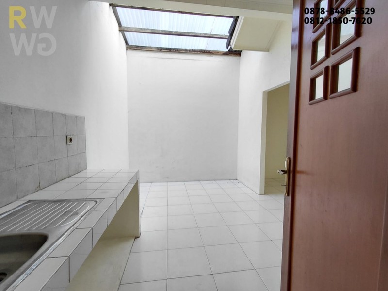 Rumah Dijual di Grand Wisata Bekasi - 2 KT 1 KM, Lokasi Strategis Dekat Living World & RS Hermina