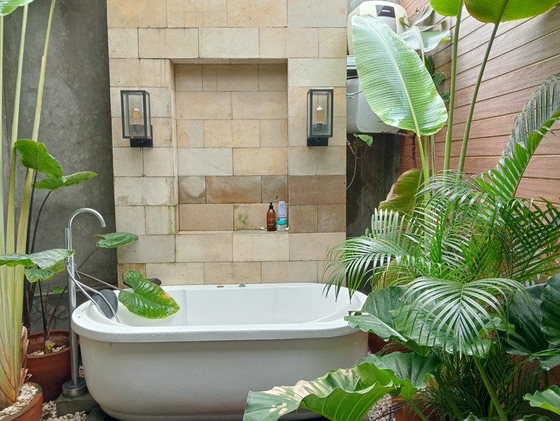 Rumah Mewah, Asri, Nyaman, Lokasi Strategis, Bisa KPR, Harga Nego