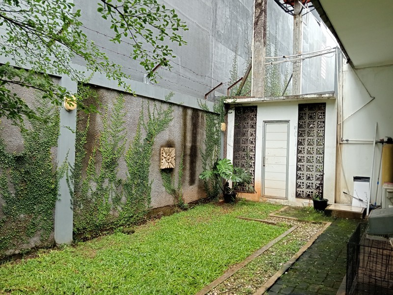 Rumah Mewah, Asri, Nyaman, Lokasi Strategis, Bisa KPR, Harga Nego