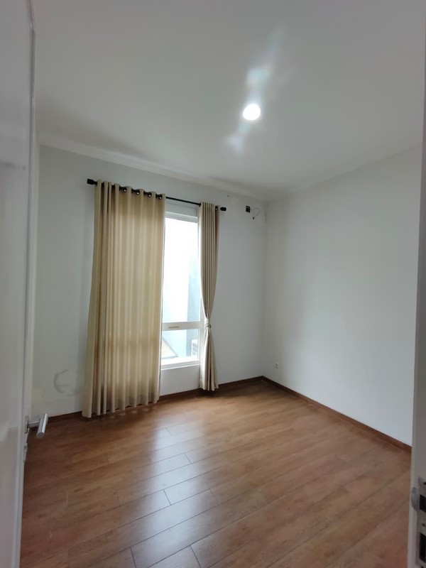 Flash Sale. Rumah mewah Sutera Leora, Alam Sutera