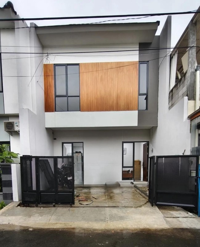 Best Price. Rumah baru di Nusa Loka, BSD. 