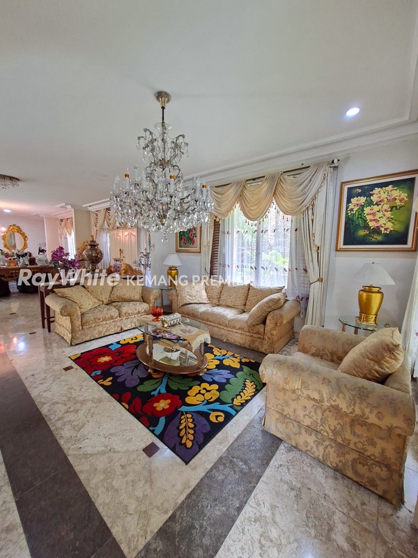 Rumah Dijual di Kebayoran Baru