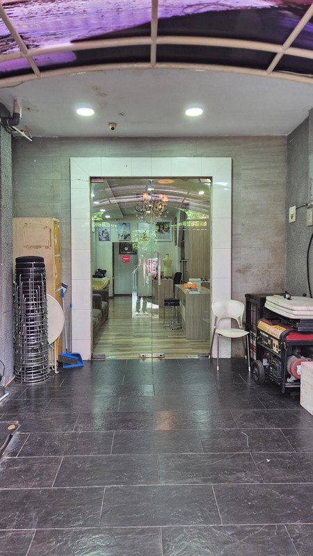 Ruko Commercial 4 lt - Mangga Besar IV, Jakarta Barat - Lokasi Strategis