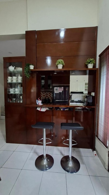 Rumah Hoek - Kokoh Rapi Bersih di Vila Nusa Indah V 