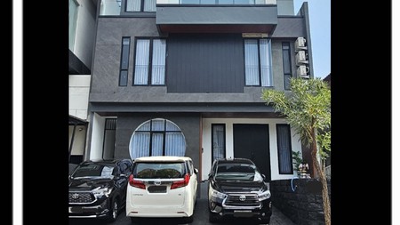 New Private Pool Dijual Rumah Citraland Fullerton Place Surabaya Full Furnished -Gym Room -10 Unit Ac - Ruang Outdoor Bbq -8 Unit Cctv Strategis Dekat Raffles Garden, Newton Hill, Merlion Citraland