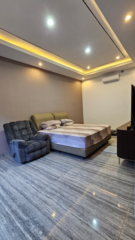 New Private Pool Dijual Rumah Citraland Fullerton Place Surabaya Full Furnished -Gym Room -10 Unit Ac - Ruang Outdoor Bbq -8 Unit Cctv Strategis Dekat Raffles Garden, Newton Hill, Merlion Citraland