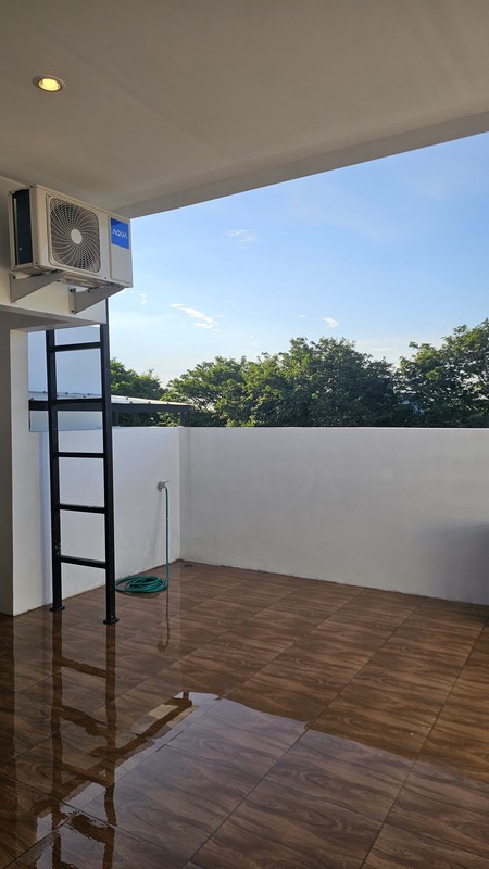 New Private Pool Dijual Rumah Citraland Fullerton Place Surabaya Full Furnished -Gym Room -10 Unit Ac - Ruang Outdoor Bbq -8 Unit Cctv Strategis Dekat Raffles Garden, Newton Hill, Merlion Citraland