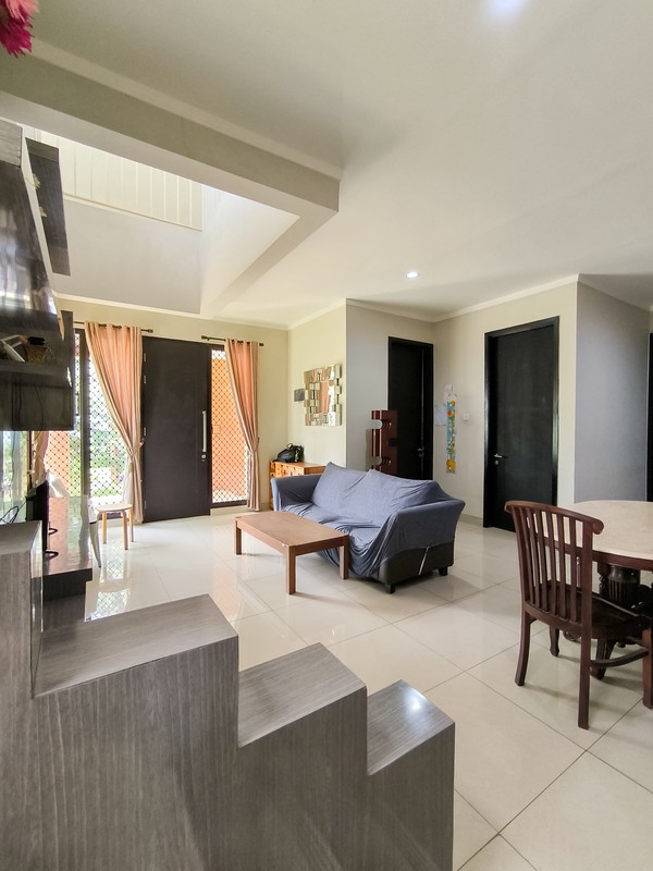 Rumah Nyaman dan Siap Huni depan Taman di Discovery Flamine, Bintaro Jaya Sektor 9