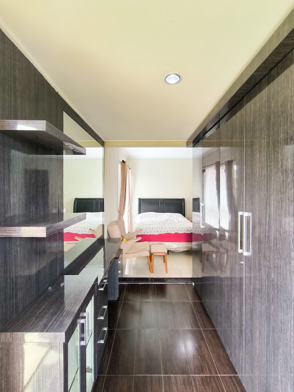 Rumah Nyaman dan Siap Huni depan Taman di Discovery Flamine, Bintaro Jaya Sektor 9