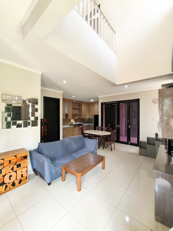 Rumah Nyaman dan Siap Huni depan Taman di Discovery Flamine, Bintaro Jaya Sektor 9