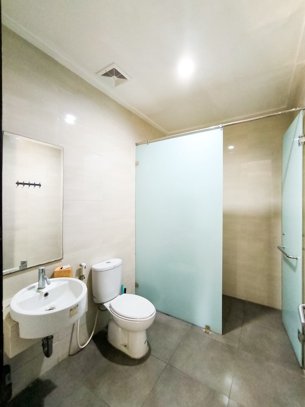 Rumah Nyaman dan Siap Huni depan Taman di Discovery Flamine, Bintaro Jaya Sektor 9