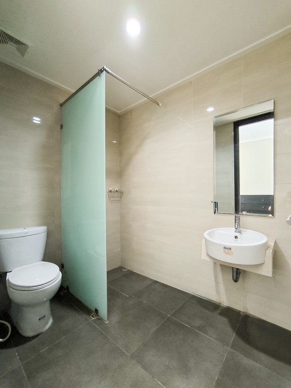 Rumah Nyaman dan Siap Huni depan Taman di Discovery Flamine, Bintaro Jaya Sektor 9