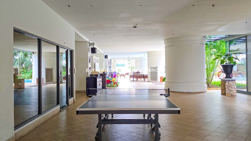 Best Deal! Apartemen Airlangga Ritz Carlton 4BR Semi Furnished - Kawasan Elite Mega Kuningan!