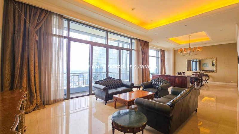 RARE UNIT! Apartemen Mewah 4BR Airlangga Ritz Carlton Mega Kuningan
