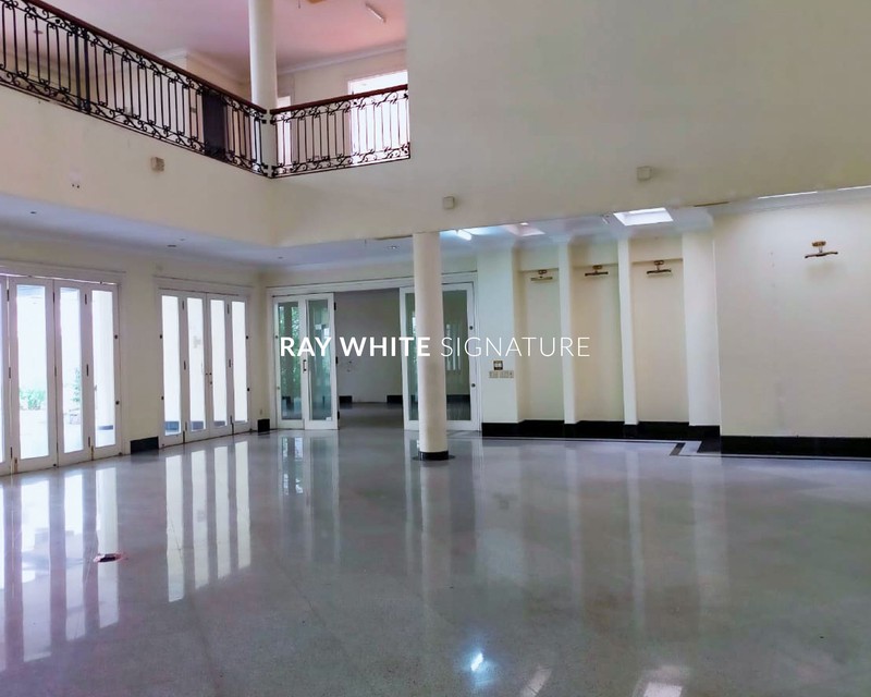 Rumah Premium di Teuku Umar Menteng - Kawasan Elite, Akses Strategis