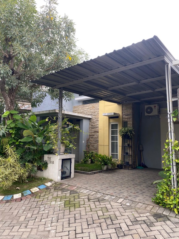 Rumah Valencia Terrace Semi Furnish Siap Huni