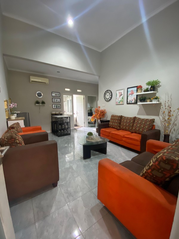 Rumah Valencia Terrace Semi Furnish Siap Huni