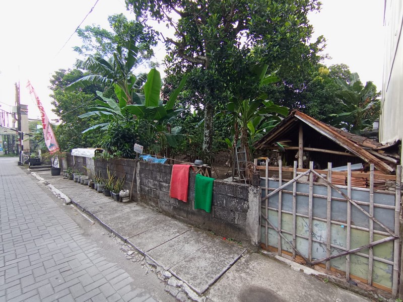 Lahan Premium & Langka, Kavling Strategis 413 Meter Persegi Cocok untuk Kost Eksklusif/Bisnis, Condongcatur, Depok, Sleman