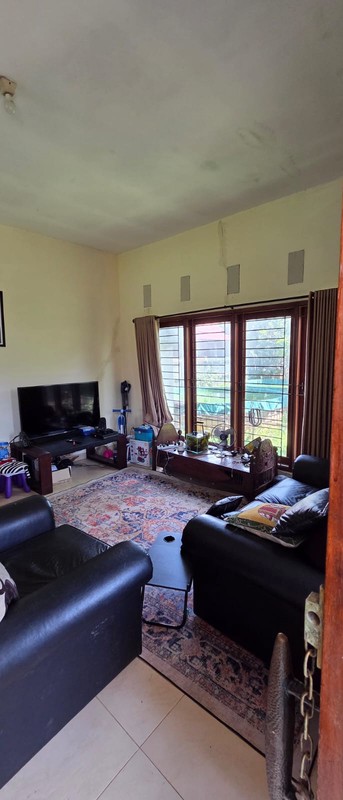 Dijual rumah dan tanah yang sangat luas di Tanah Baru, Beji, Depok