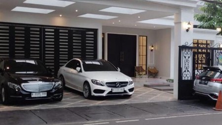 Dijual Rumah Mewah siap huni di Cilandak