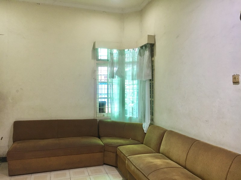 Dijual Rumah di Jalan Cendrawasih Raya, Cengkareng Barat