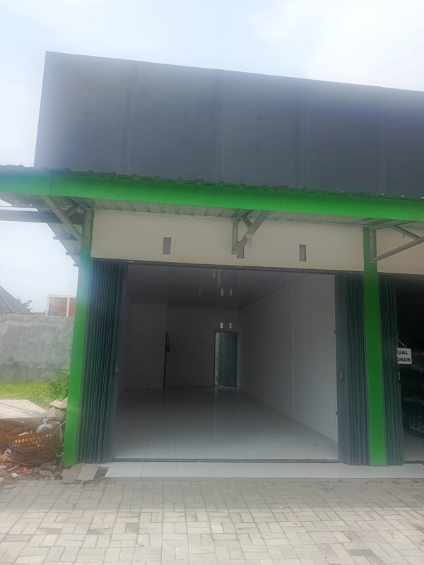 Disewakan Ruko Luas & Strategis di Wedomartani, Ngemplak, Sleman Area Berkembang Pesat Sleman
