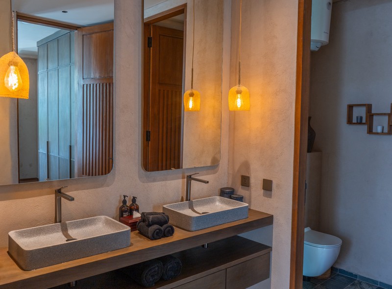 Leasehold - Elegant 6-Bedroom Luxury Villa with Private Pool in Nyanyi, Tabanan, Bali