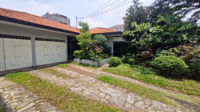 Dijual Rumah Lama Lokasi Strategis Di Jl. Cempaka Putih Tengah, Jakarta Pusat