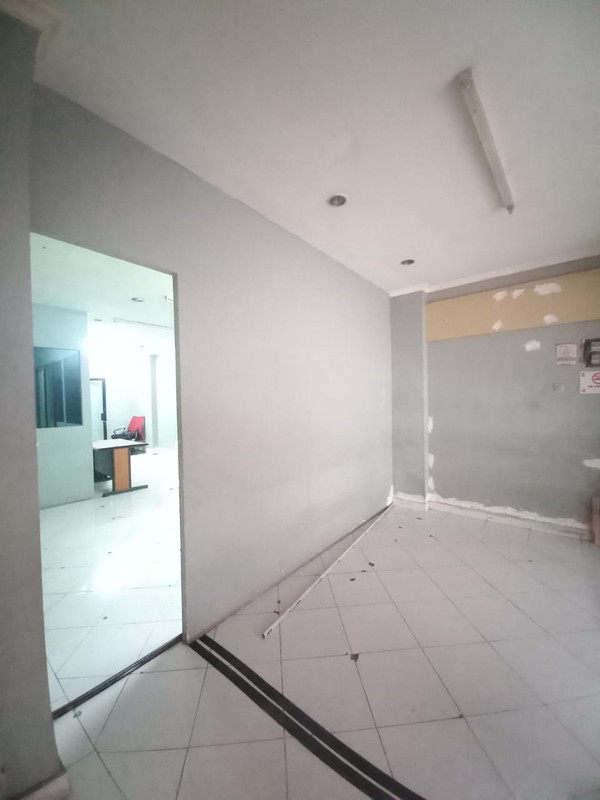 Strategic Retail Space - Ruko di Kebayoran Baru