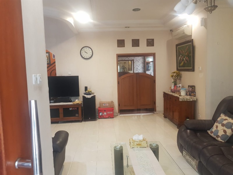RUMAH CANTIK DI PURI BINTARO, BINTARO JAYA, TANGERANG SELATAN 