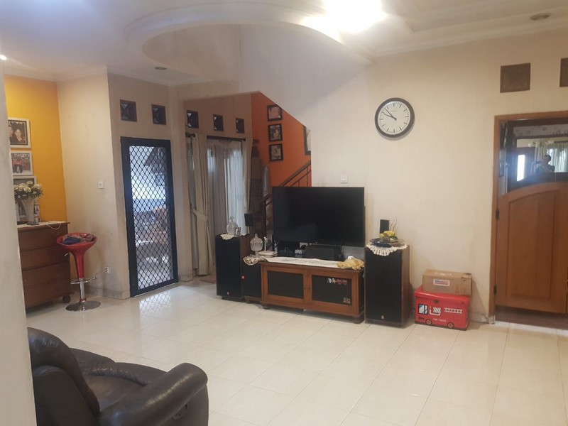 RUMAH CANTIK DI PURI BINTARO, BINTARO JAYA, TANGERANG SELATAN 