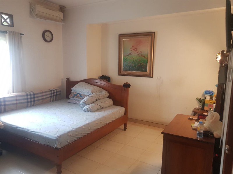 RUMAH CANTIK DI PURI BINTARO, BINTARO JAYA, TANGERANG SELATAN 