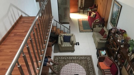 Dijual Rumah Lokasi Strategis Di Jl. Bona Indah, Lebak Bulus, Cilandak, Jakarta Selatan