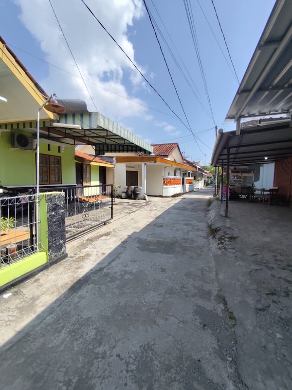 Tanah Luas 397 meter Bonus Rumah di Pusat Kota Purworejo Hanya Selangkah ke Alun-Alun