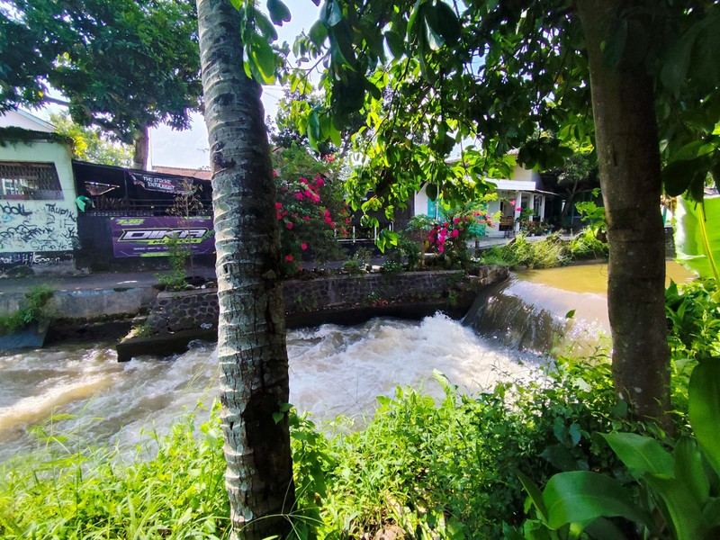 Tanah Luas 397 meter Bonus Rumah di Pusat Kota Purworejo Hanya Selangkah ke Alun-Alun