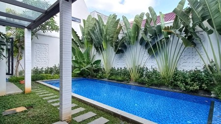 European Inspired Furnished 4 BR House