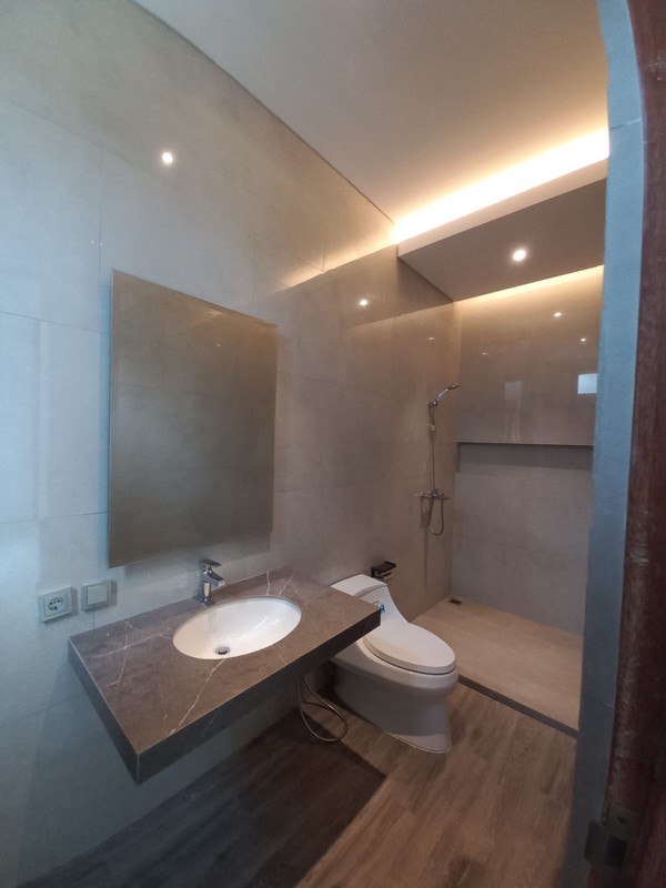 European Inspired Furnished 4 BR House