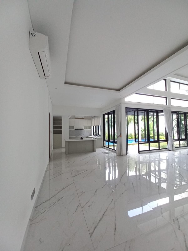 European Inspired Furnished 4 BR House