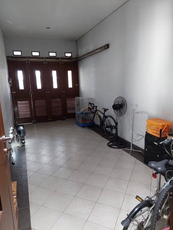 Rumah Mewah 2 Lantai di Bintaro - LT 315m2, Halaman Luas & Siap Huni (Nego)